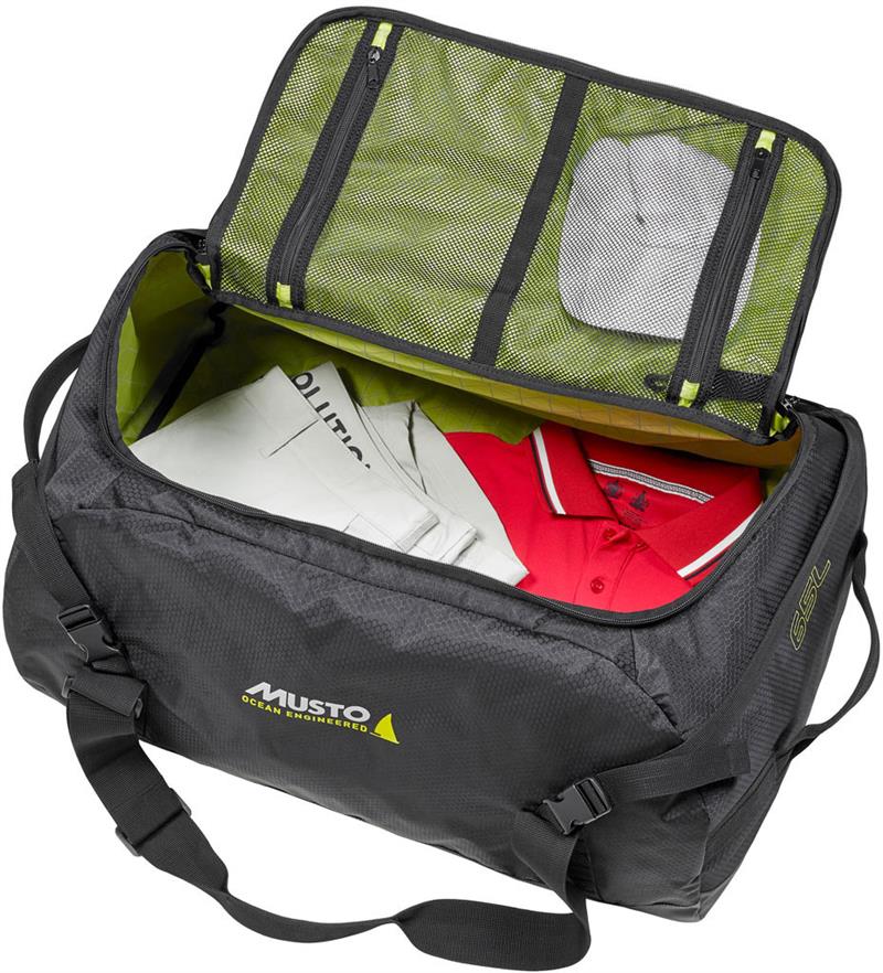 Musto Essential 65L Holdall-4