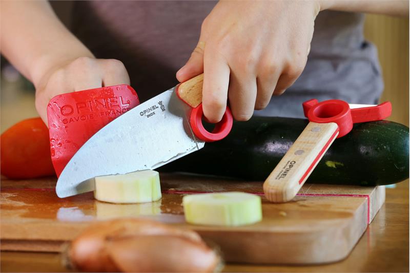 Opinel Le Petit Chef Knife and Peeler Set-2