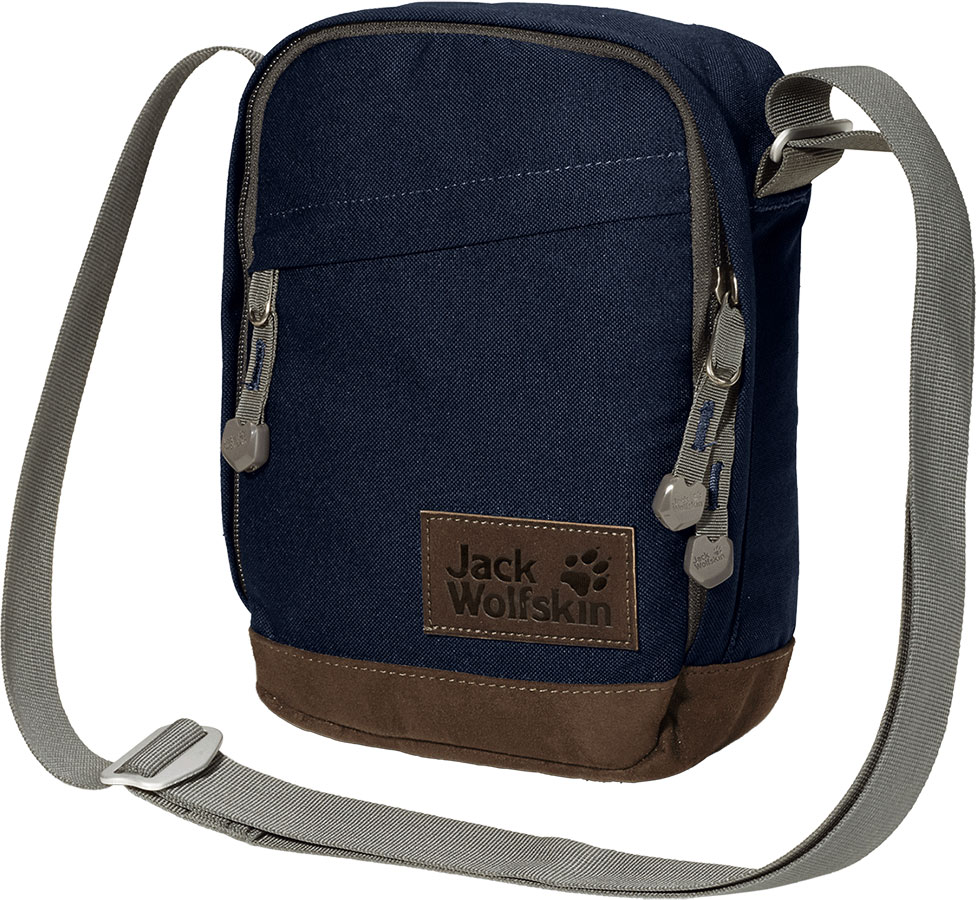 Heathrow jack wolfskin hotsell