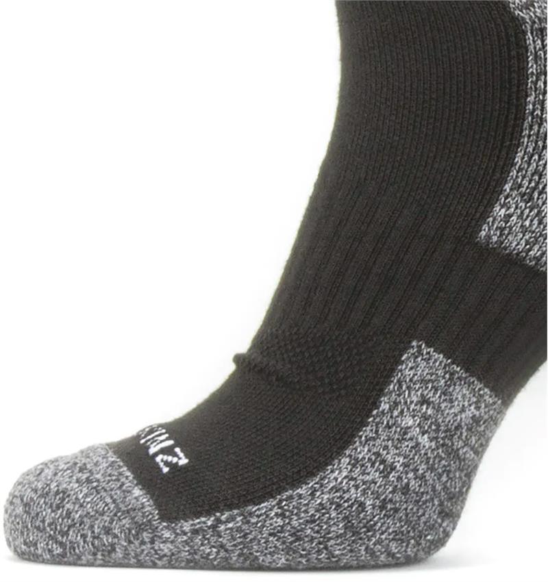 Sealskinz Solo QuickDry Ankle Length Socks-2