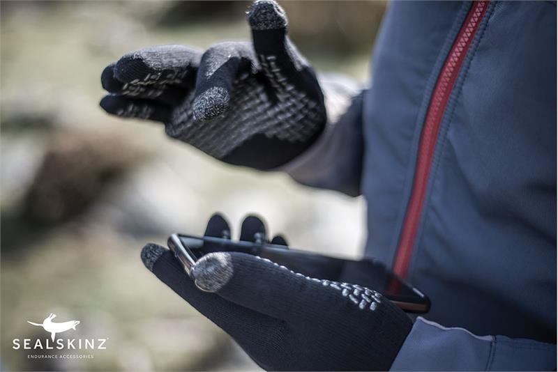 SealSkinz Ultra Grip Touchscreen Stretchdry Waterproof Gloves-5