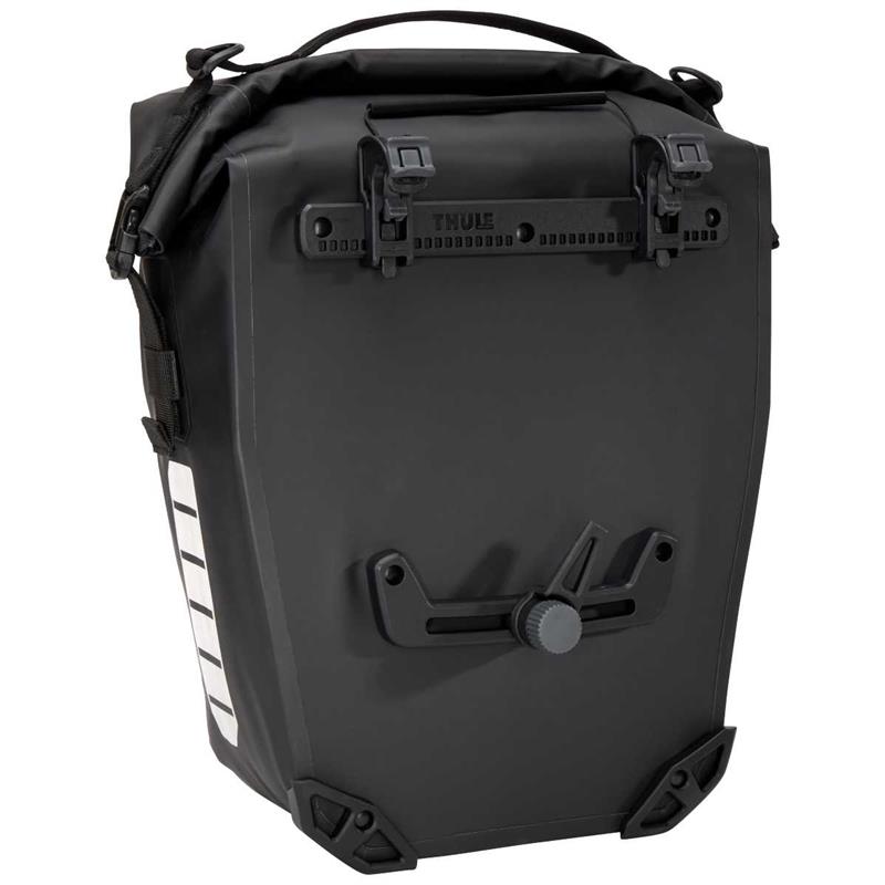 Thule Shield Pannier 22L-3