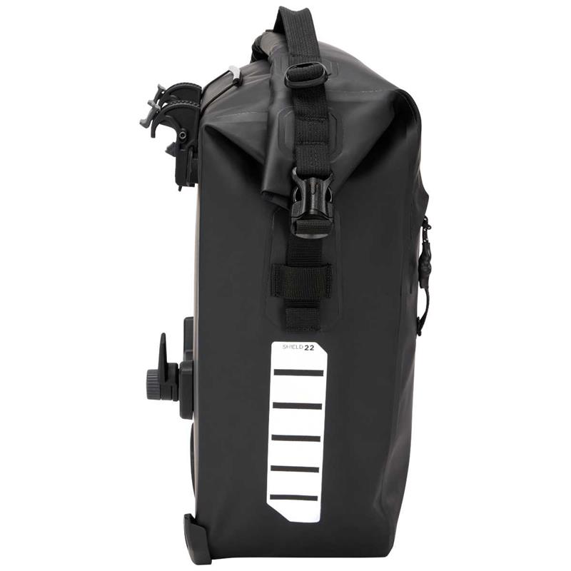 Thule Shield Pannier 22L-5